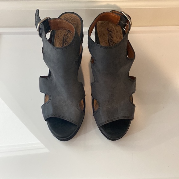 Lucky Brand Wedge Sandal - Picture 2 of 2